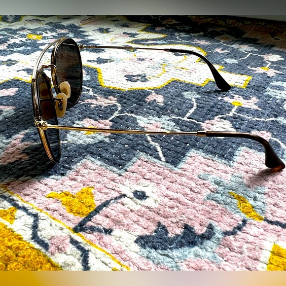 Barely worn custom Ray Ban sunglasses with leather detail on front - Picture 3 of 3